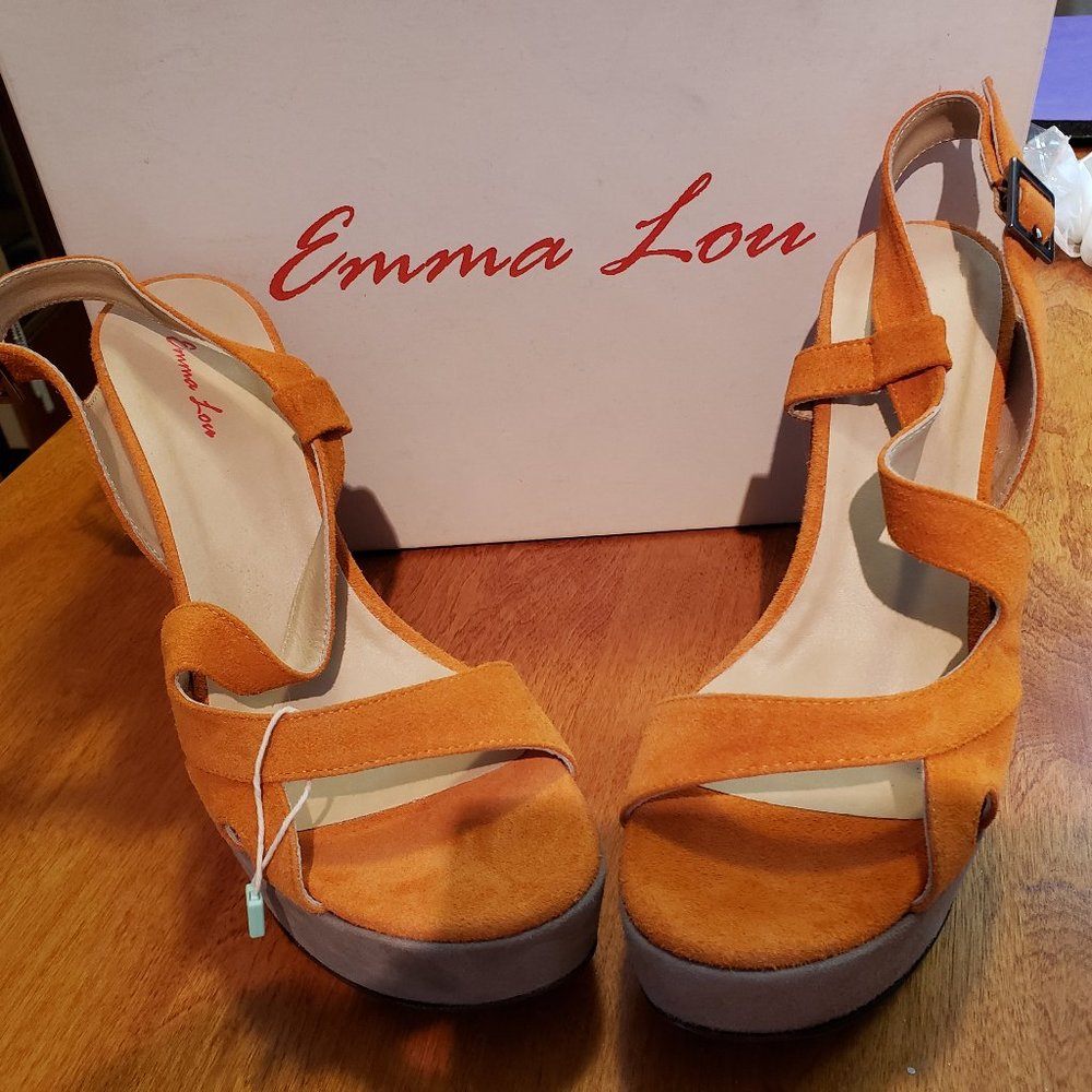 EMMA LOU  Wedges. Suede.  Sz.8   NWB